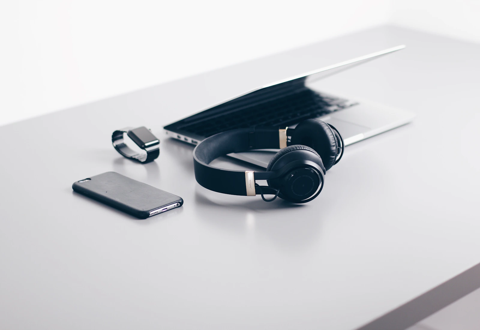 Professional electronics retail collection